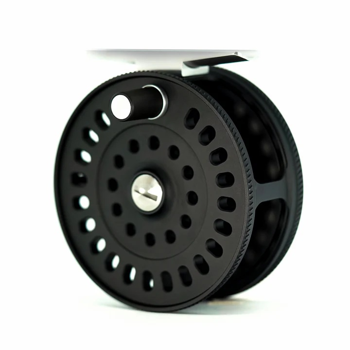 Black IWANA Minami Fly Reel